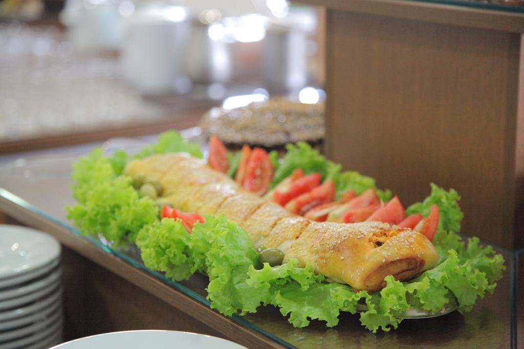 Guines Palace Hotel 帕特罗西尼乌 外观 照片