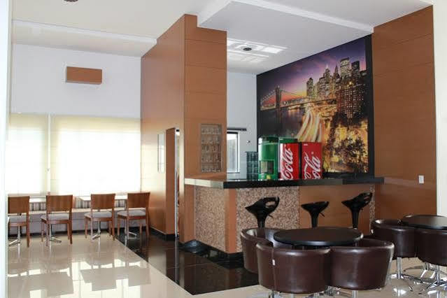 Guines Palace Hotel 帕特罗西尼乌 外观 照片