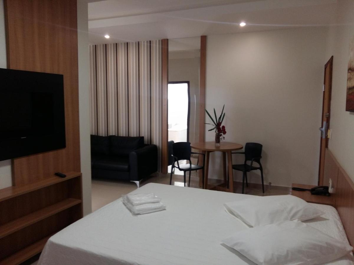 Guines Palace Hotel 帕特罗西尼乌 外观 照片